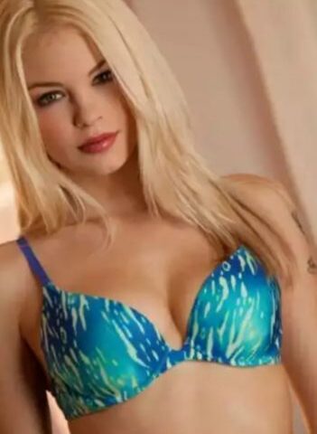 Mersin Bakımlı Kumral Melisa 25 Yaşında