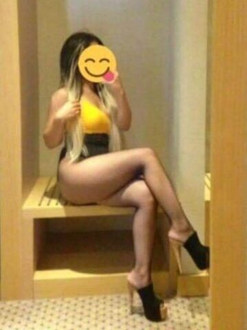 Mersin’de Bakımlı Esmer Zeynep 23 Yaşında